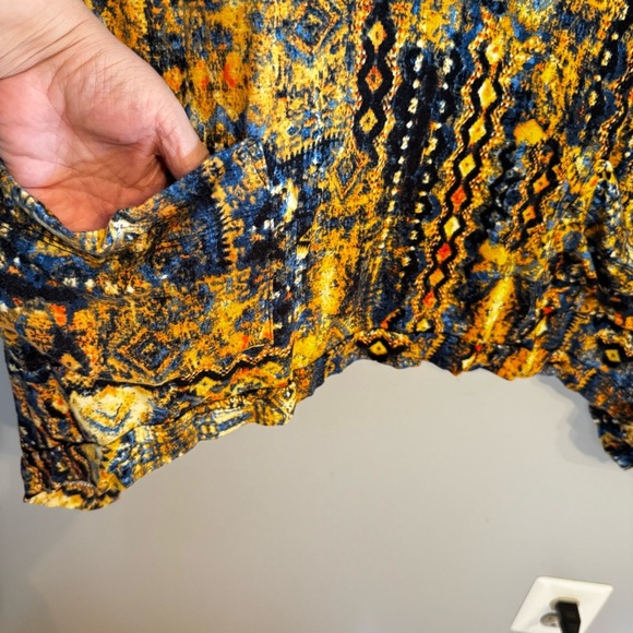 Premise Studio Women’s Ruched Sleeve Tribal Print Front Pocket Tunic Sz 2X - Picture 4 of 9